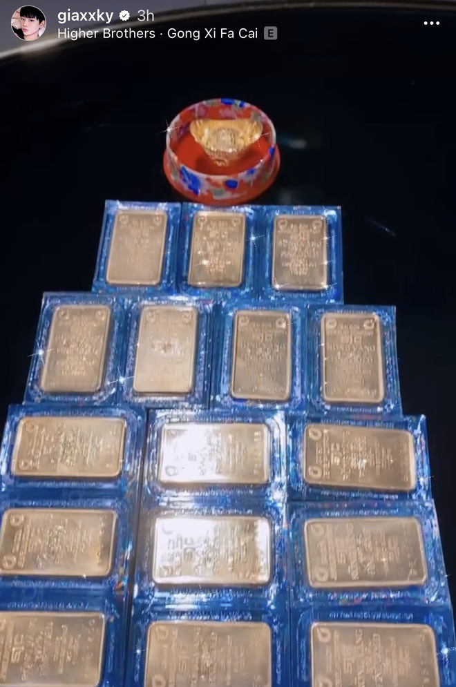 Hội nhà giàu cũng nô nức sắm vàng ngày Thần Tài: Người sương sương 1 cây, người mấy trăm củ là ít-1