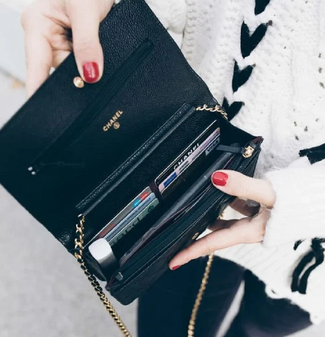 5 sai lầm khi sử dụng ví tiền khiến bạn chẳng bao giờ tiết kiệm được đồng nào-1