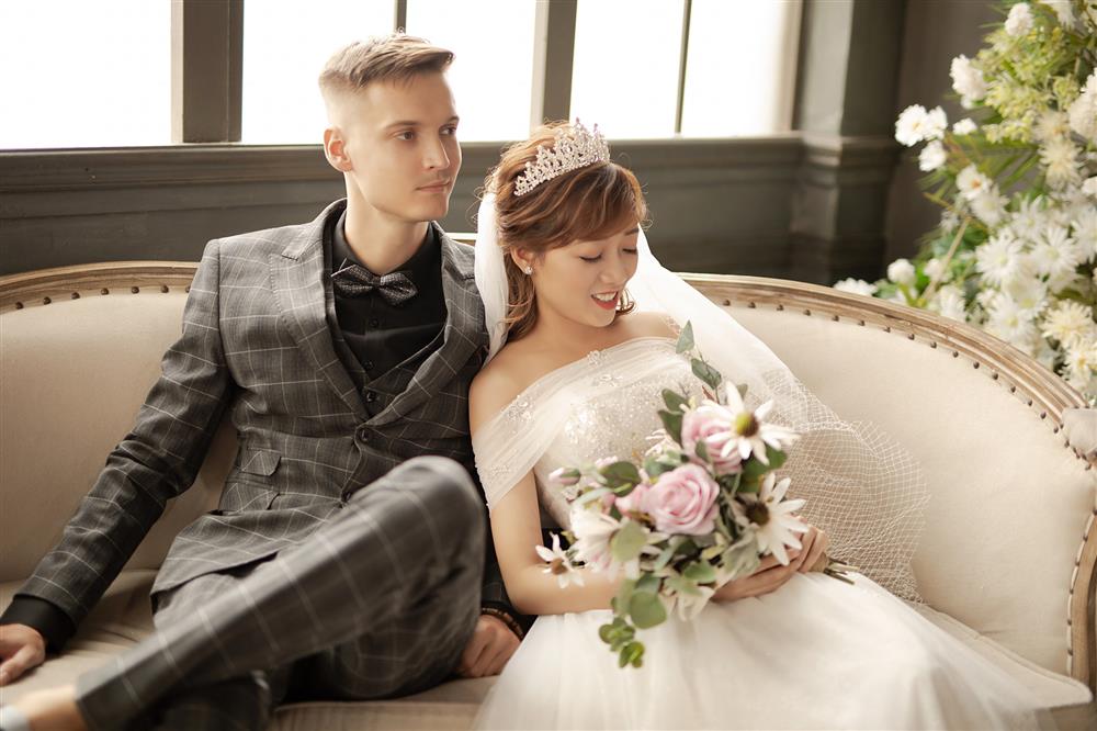 Ngay lần hẹn hò đầu tiên đã đi bão cùng nhau, cô gái Việt nên duyên với chàng trai Nga: Buổi hẹn hò 3 người khiến mẹ vợ chấm luôn rể Tây!-3