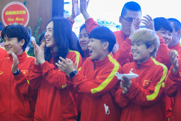 Cuộc sống khác thường của người đàn ông gây dựng lại đàn chó bị tiêu hủy-5