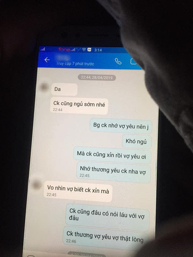 Bên nhau 10 năm, phát hiện tin nhắn lạ từ đồng nghiệp nữ của chồng, vợ có màn phản ứng quyết liệt khi tuyên bố: Anh dám thì em đổi-2