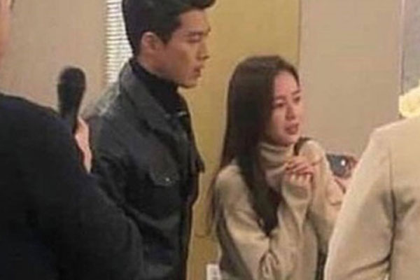 Giống như ông xã Kim Tae Hee, Hyun Bin cũng có những thói quen vô thức đúng chuẩn nghiện vợ-11