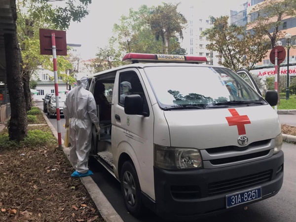 Nhiều người dân, du khách đến Hà Nội đồng loạt chia sẻ việc trở thành F0 sau Tết: Chuyên gia nói gì về số ca mắc được thống kê mỗi ngày?-4