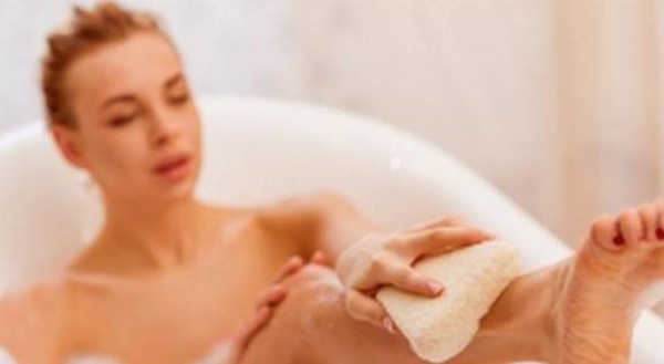 Phụ nữ rửa sạch chỗ này” trong nước ấm càng nhiều thì thận càng khỏe, càng trẻ đẹp hơn và sống thọ hơn-4