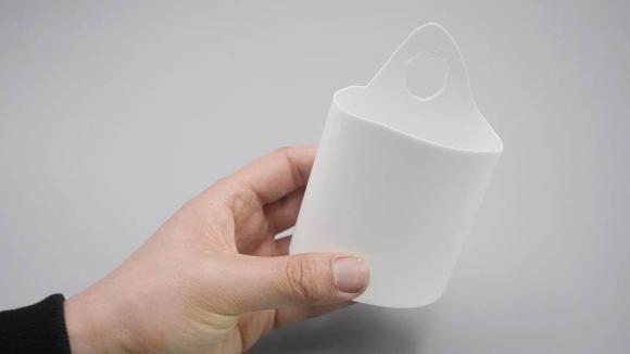 Đừng vội vứt chai sữa tắm và dầu gội đã dùng đi, chỉ cần sửa sang lại nó, treo trong bếp và phòng tắm cũng rất tuyệt, bạn bè khi gặp cũng muốn-2