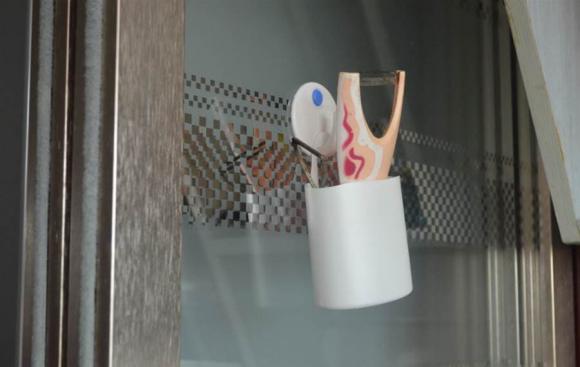 Đừng vội vứt chai sữa tắm và dầu gội đã dùng đi, chỉ cần sửa sang lại nó, treo trong bếp và phòng tắm cũng rất tuyệt, bạn bè khi gặp cũng muốn-5