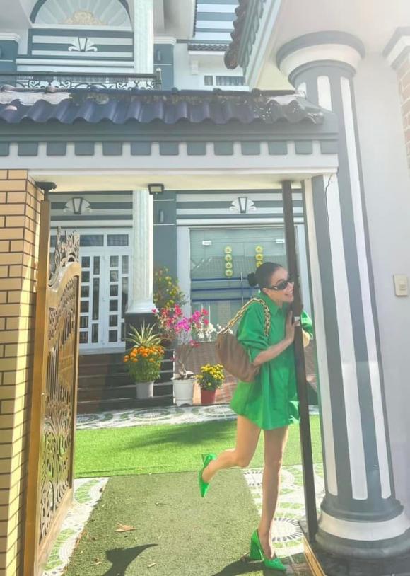 Trà Ngọc Hằng khoe cơ ngơi khủng ở quê-5