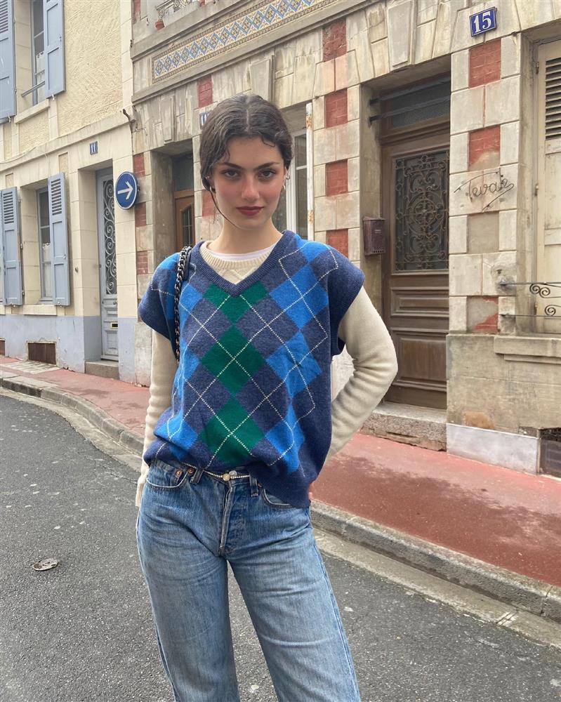 5 món thời trang mùa xuân giúp gái Pháp luôn trẻ trung, sang trọng-1