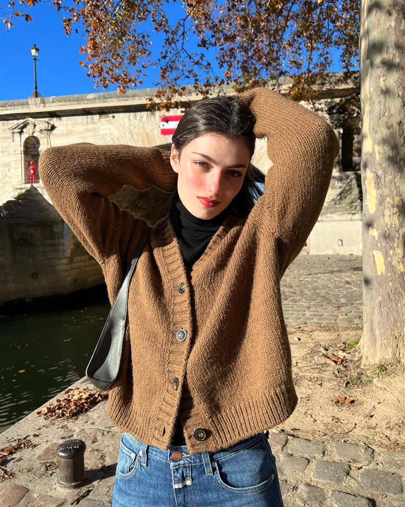 5 món thời trang mùa xuân giúp gái Pháp luôn trẻ trung, sang trọng-12