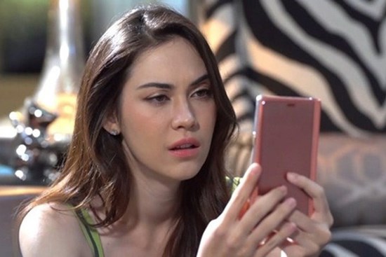 Ngỡ mình sẽ sung sướng sau khi phát hiện được bí mật của bạn trai nhưng rồi lại chết lặng với sự thật phơi bày