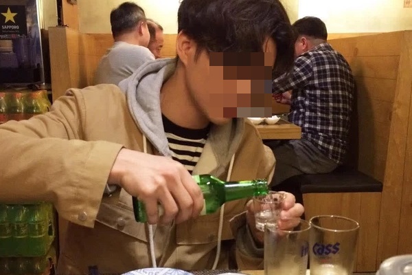 Người đàn ông 35 tuổi đột nhiên ngứa họng dữ dội, không ngờ mắc ung thư vòm họng do virus HPV chỉ vì một sở thích khi quan hệ-3