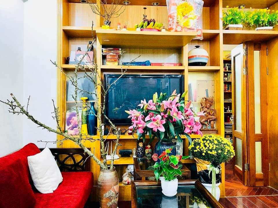 Hé lộ không gian sống của MC Thảo Vân với con trai 17 tuổi-1