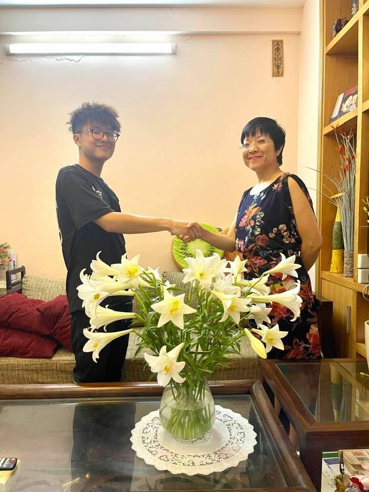 Hé lộ không gian sống của MC Thảo Vân với con trai 17 tuổi-5