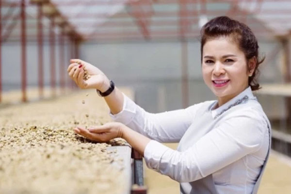 Bé gái 15 tuổi uống thuốc tự tử vì bạn trai chối bỏ cái thai được đưa đi giám định pháp y-2