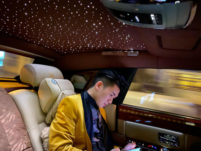 Thiếu gia nghìn tỉ nhà bầu Hiển vừa rộ tin đồn cầu hôn bạn gái là ai?-4