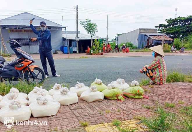 Chủ nhân đàn chó ở Cà Mau gửi lời đến nữ đại gia quận 7: Nếu chị nằm trong hoàn cảnh tui chị mới biết, tui không làm gì để chị thất vọng đâu...-5