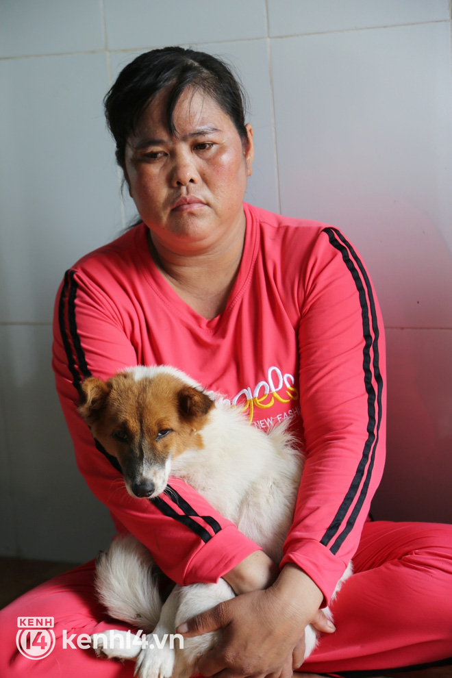 Chủ nhân đàn chó ở Cà Mau gửi lời đến nữ đại gia quận 7: Nếu chị nằm trong hoàn cảnh tui chị mới biết, tui không làm gì để chị thất vọng đâu...-10