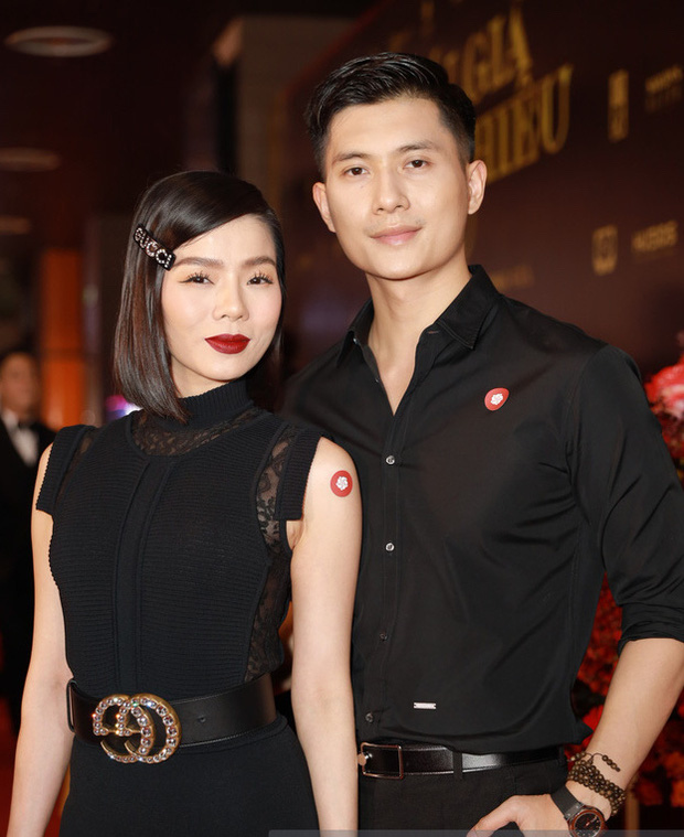 Lệ Quyên ghì chặt Lâm Bảo Châu trong đêm Valentine, còn gọi bạn trai 1 tiếng chồng-7