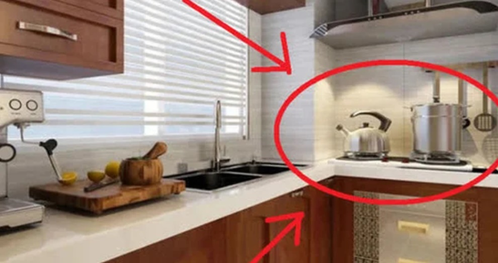 Bếp là nơi tụ tài: Nếu xuất hiện 5 đặc điểm này gia chủ làm mấy vẫn nghèo, cuộc sống khó khăn chồng chất-1