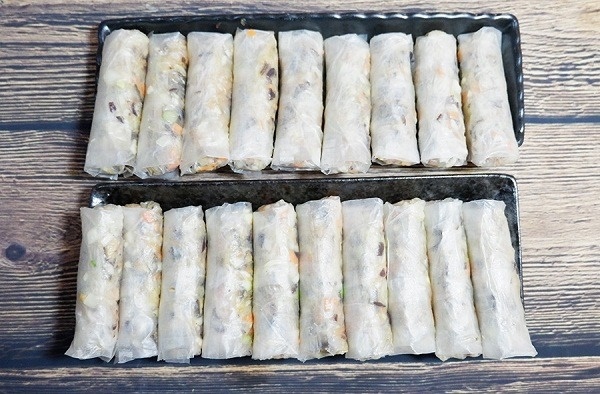Hướng dẫn chị em cách làm nem rán thơm ngon, tròn vị, đúng điệu miền Bắc-2