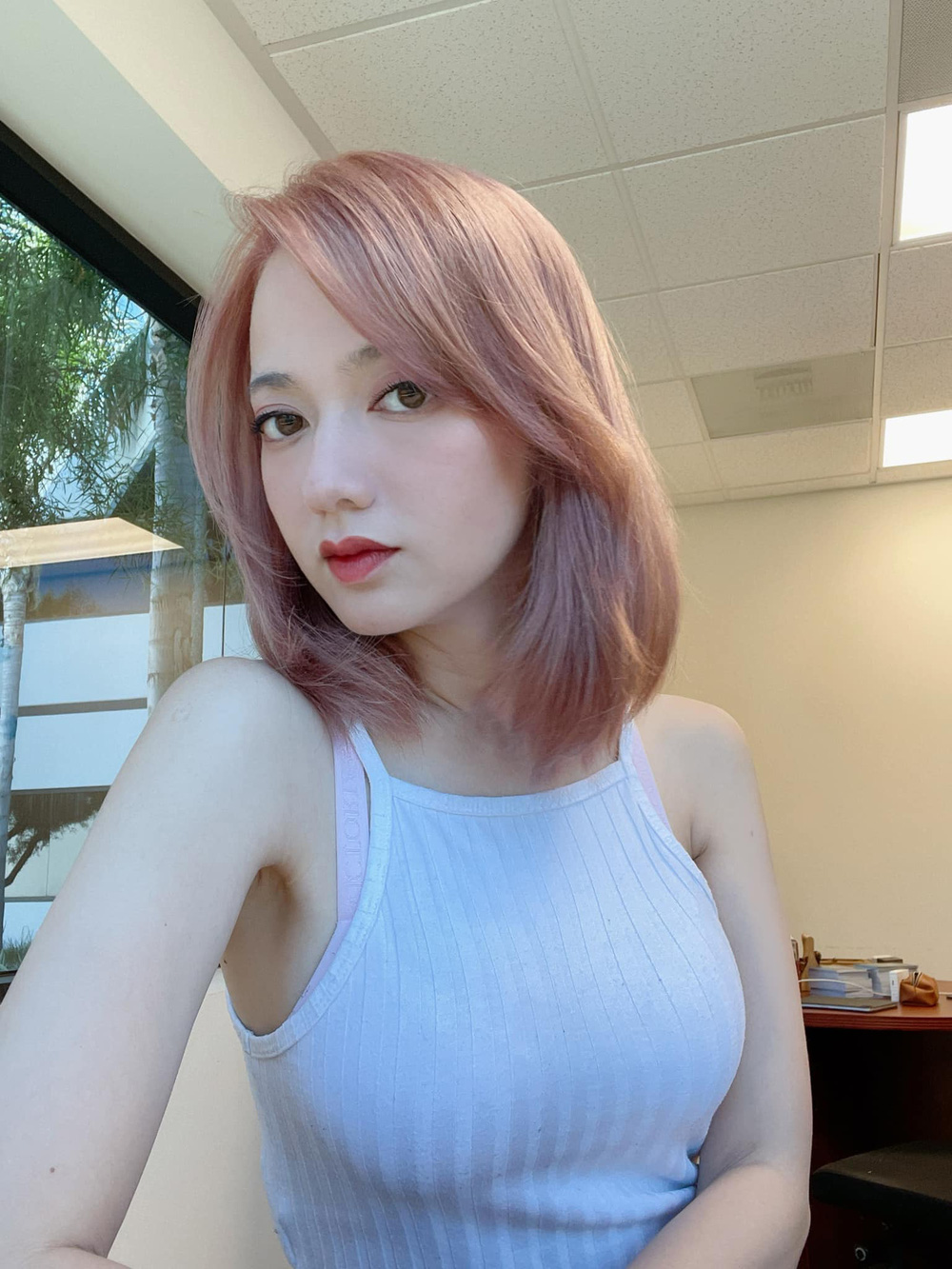 Bé” Xuân Nghi giờ ra sao sau 12 năm rời khỏi showbiz Việt?-4