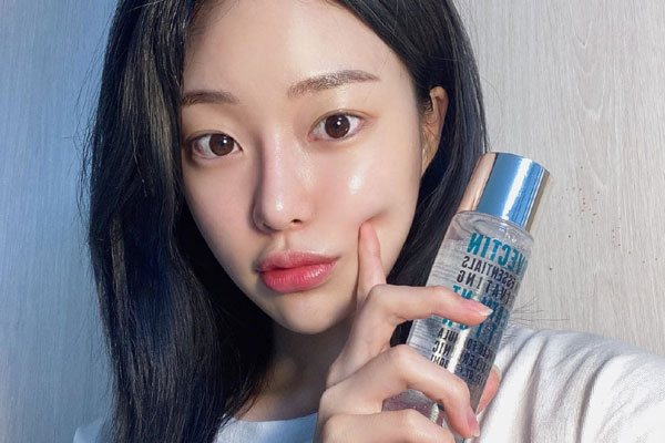 Bác sĩ khuyên bạn nên cẩn trọng với loại sữa rửa mặt này để tránh lão hóa không phanh-4