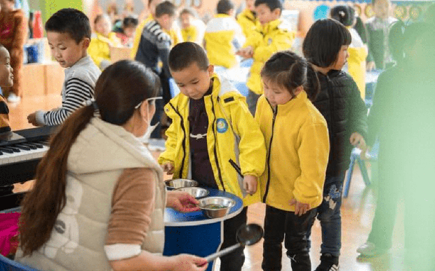 Mẹ Tiến sĩ dạy con nhưng vẫn bị trường mầm non đuổi học, lý do hé lộ khiến người mẹ bật khóc-2