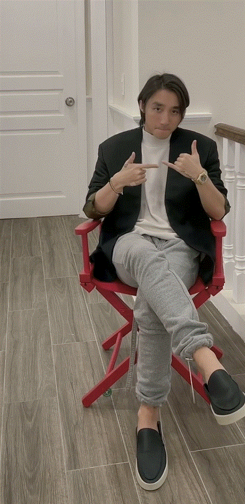 Bên trong biệt thự của Sơn Tùng và Hải Tú: Rộng rãi sang trọng, camera tứ phía, hàng online nằm la liệt cả ngày chẳng ai nhận-9