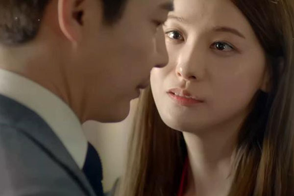 Gửi chồng cũ một câu Em nhớ anh, đọc tin nhắn trả lời, tôi nước mắt nhòe màn hình điện thoại-2