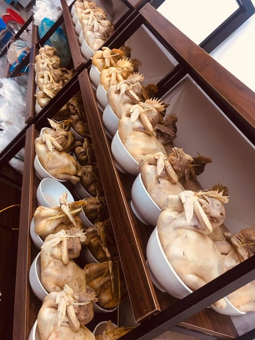 Nửa triệu đồng/con gà, chủ cửa hàng thức thông đêm bán hàng trăm con ngày Rằm tháng Giêng-1