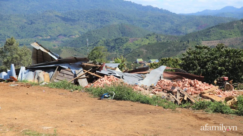 Vụ xe tải tông vào nhà dân khiến 2 cháu nhỏ thiệt mạng: Nỗi đau xé lòng sau buổi chiều định mệnh-2