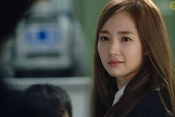 Mẹ chồng đột ngột bỏ đi, tôi chạy theo hỏi thì bà bật khóc đưa tôi sổ tiết kiệm 200 triệu và kiên quyết không về-1