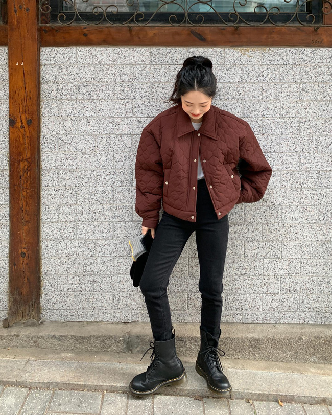 Mặc đẹp ngày mưa nồm với 12 công thức tươi trẻ, cực kỳ chỉn chu-4