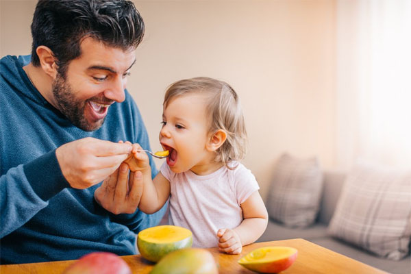 Trái cây nào tốt cho bé 7 tháng tuổi và cách ăn đúng mẹ cần biết-9