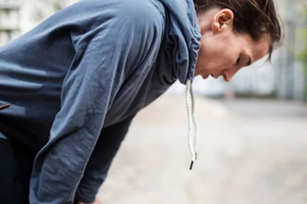 Người có phổi xấu thường có 3 triệu chứng, nếu bạn không bị cái nào thì bộ thở vẫn còn khỏe chán-4