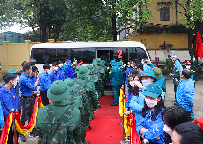 Náo nức ngày hội tòng quân của Thanh niên Thủ đô-22