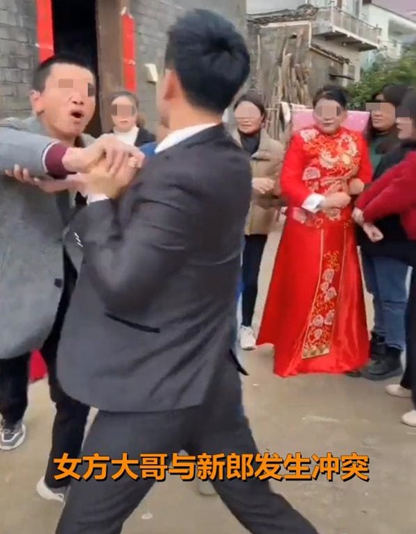 Chú rể lấy vợ khác vì không thể đáp ứng sính lễ, bạn gái cũ mang bụng bầu đến đòi chồng và nhận cái kết ê chề-2