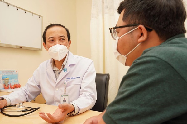 Ngày 17/2, thêm 5.810 bệnh nhân COVID-19 được công bố khỏi bệnh, hơn 189 triệu liều vaccine đã được tiêm-1