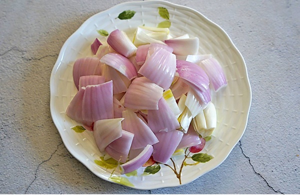 Biết được cách làm đơn giản này, món mực xào hết mùi tanh lại tăng dinh dưỡng, lai rai ngày lạnh quả là hợp cảnh!-2