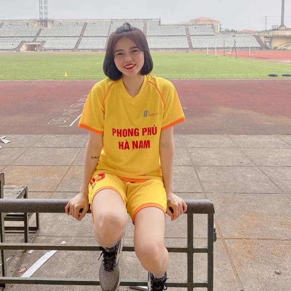 Nữ tuyển thủ Việt Nam sau 8 tháng xa cách, quay về con gái gọi bằng chị, nhận được nhiều chia sẻ đồng cảm từ các mẹ bỉm sữa-4
