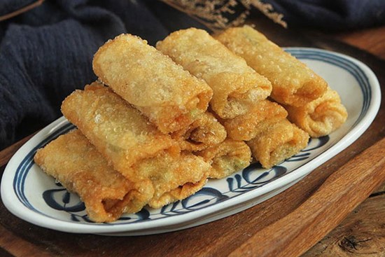 Làm nem kiểu này thì để mấy tiếng cũng vẫn giòn tan, quan trọng là ăn bao nhiêu cũng không tăng cân!