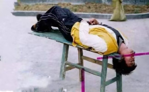 Hung thần quán net sát hại 17 nam sinh bằng cỗ máy giết người tự chế gây kinh hãi tột độ, trước lúc chết vẫn cười nói một câu đầy ám ảnh-4