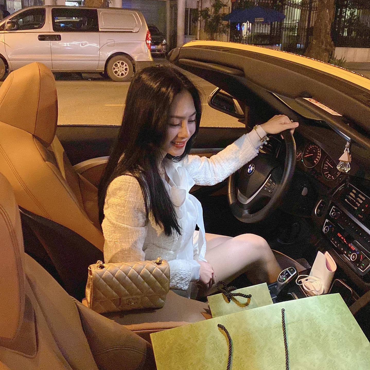 Hot girl Kem Xôi theo chồng bỏ cuộc chơi 5 năm trước, cuộc sống bây giờ khiến bao người trầm trồ-9