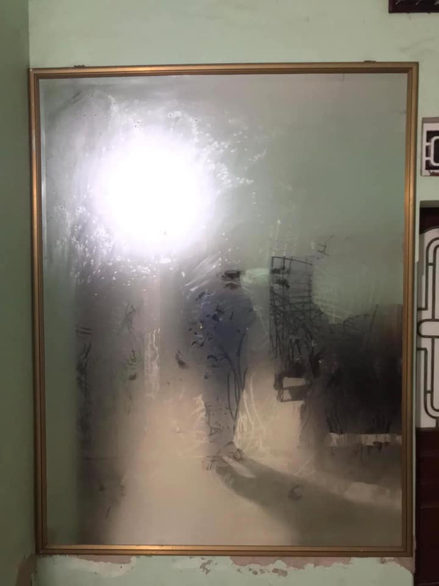 Người Hà Nội phát điên với đặc sản trời nồm: Đồ vật trong nhà đều toát mồ hôi hột, đi không cẩn thận liền ngã sấp mặt vì nền nhà ướt sũng nước-9