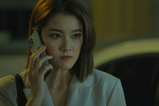 Điện thoại hết pin, tôi dùng di động của chồng chúc sinh nhật mẹ anh, ai ngờ hôm sau ly hôn