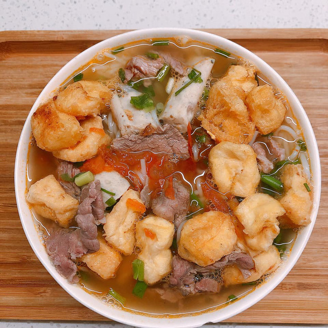 Thực đơn chăm F0 Covid của mẹ đảm Hà Nội: Bữa nào cũng ngon đẹp, không thiếu món gì kể cả bún đậu mắm tôm-12