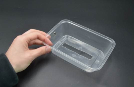 Đừng bao giờ vứt hộp nhựa đi, bạn chỉ cần sửa sang lại là sử dụng tiếp ở nhà. Bạn bè khen thật thông minh!-2