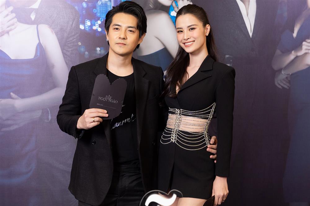 Kiểu váy bóp mồm bóp miệng đang làm náo loạn Vbiz, ai chưa diện là tụt hậu lắm đấy-6