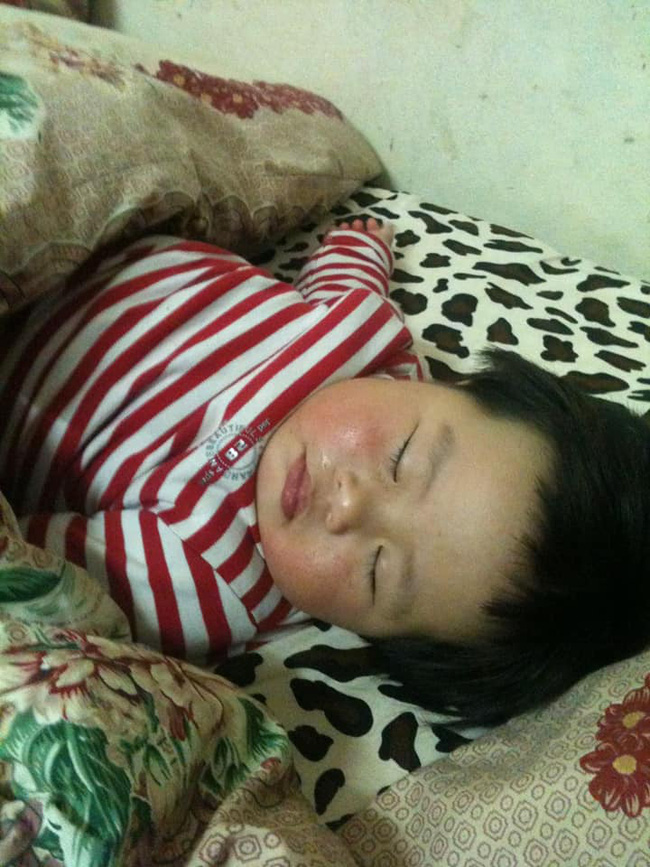 Hoá ra đây là cách cắt tóc cho con vừa dễ vừa đẹp của các ông bố, sáng tạo thứ 2 thì không ai đứng thứ 1!-3