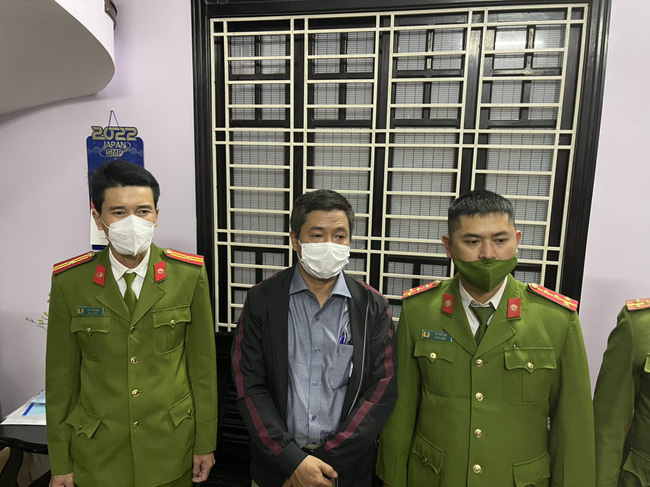 Những người khẳng định không nhận lại quả của Công ty Việt Á đã bị bắt giam-3